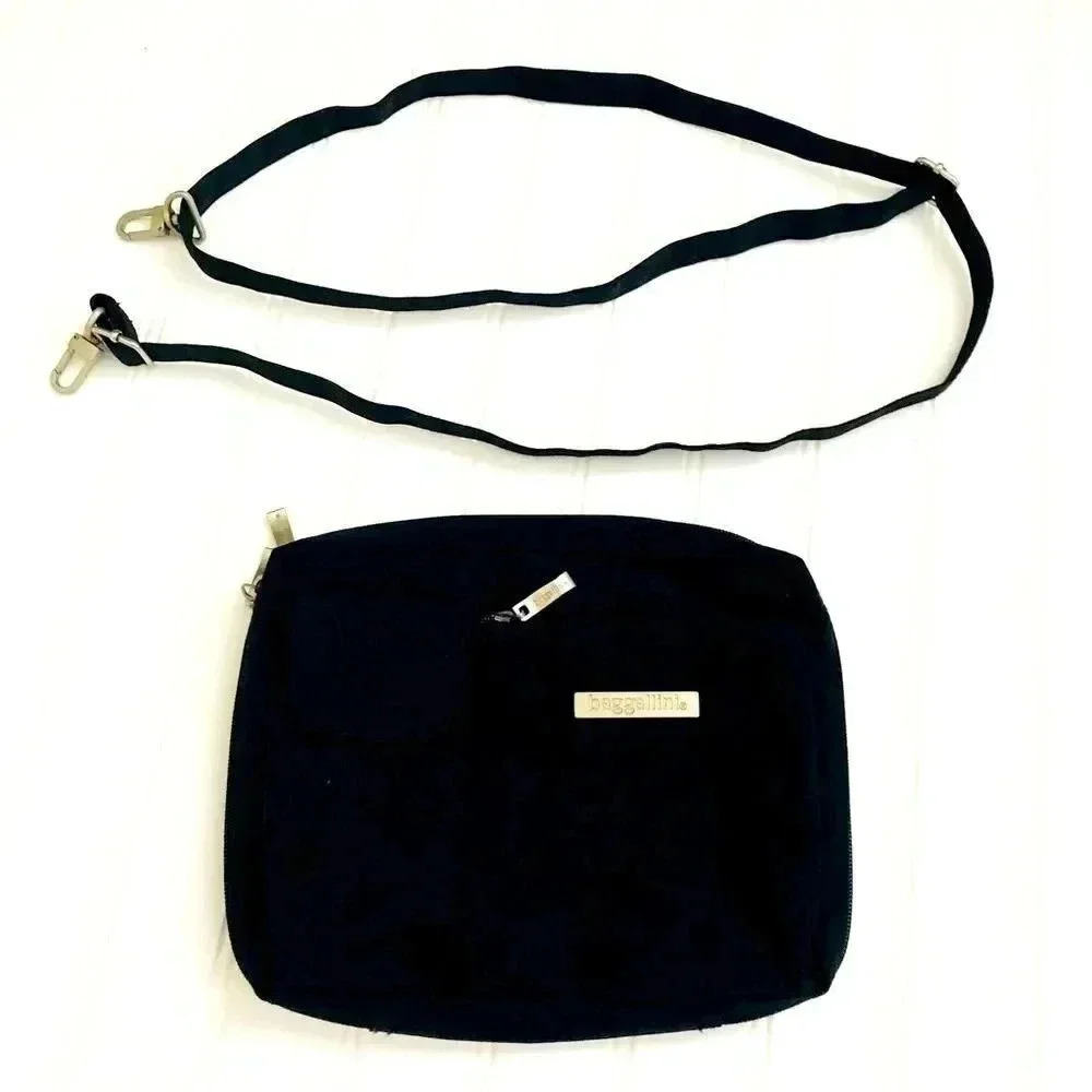 NWOT baggallini purse